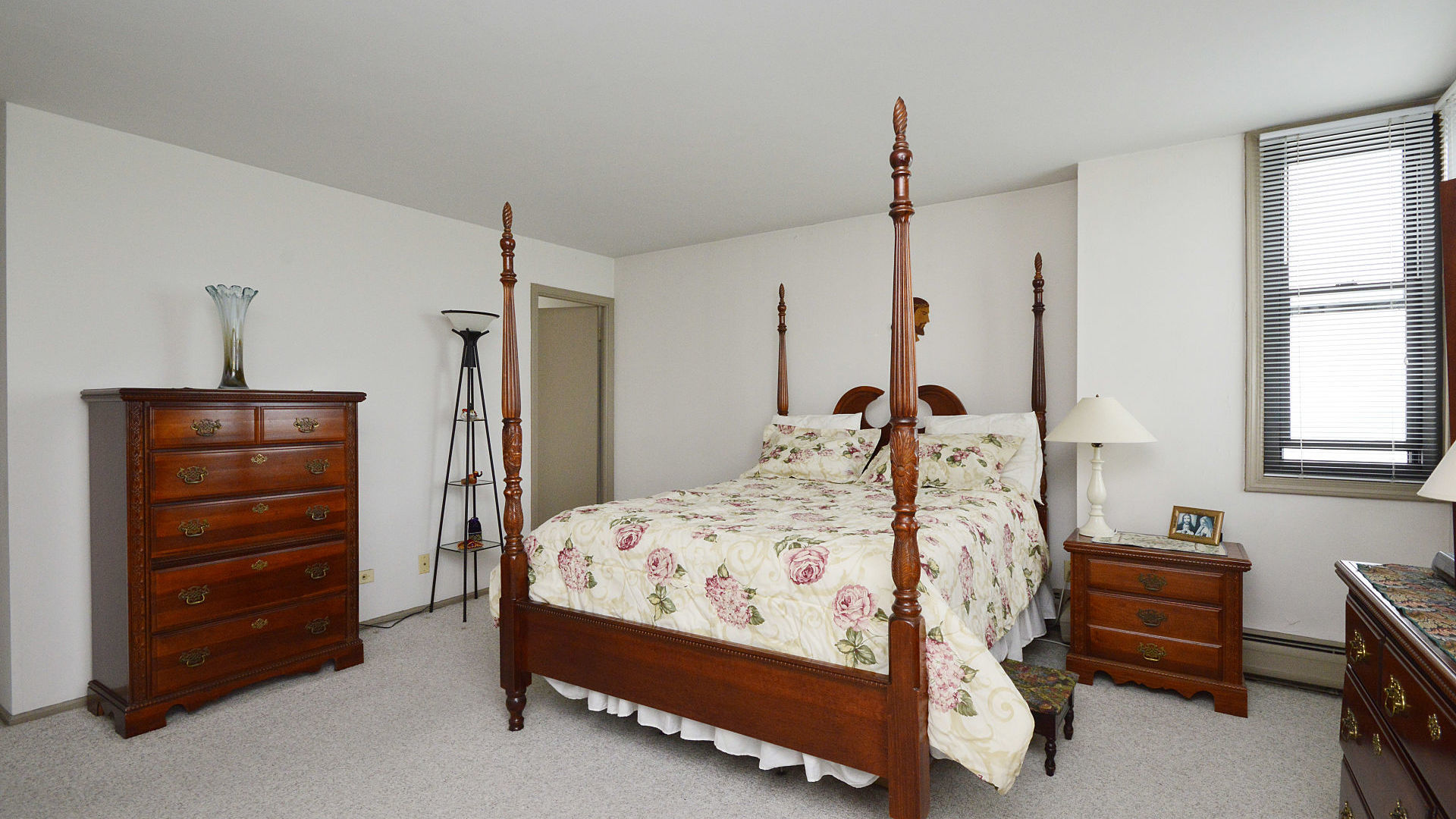 6325 North Sheridan Road, Unit 1502 Chicago, IL 60660 - Photo 11 of 18