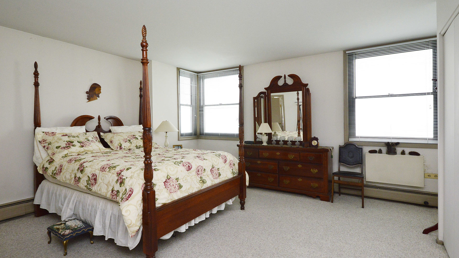 6325 North Sheridan Road, Unit 1502 Chicago, IL 60660 - Photo 12 of 18