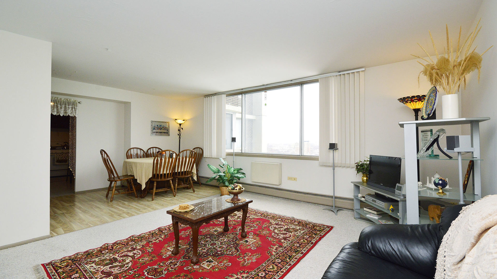 6325 North Sheridan Road, Unit 1502 Chicago, IL 60660 - Photo 5 of 18