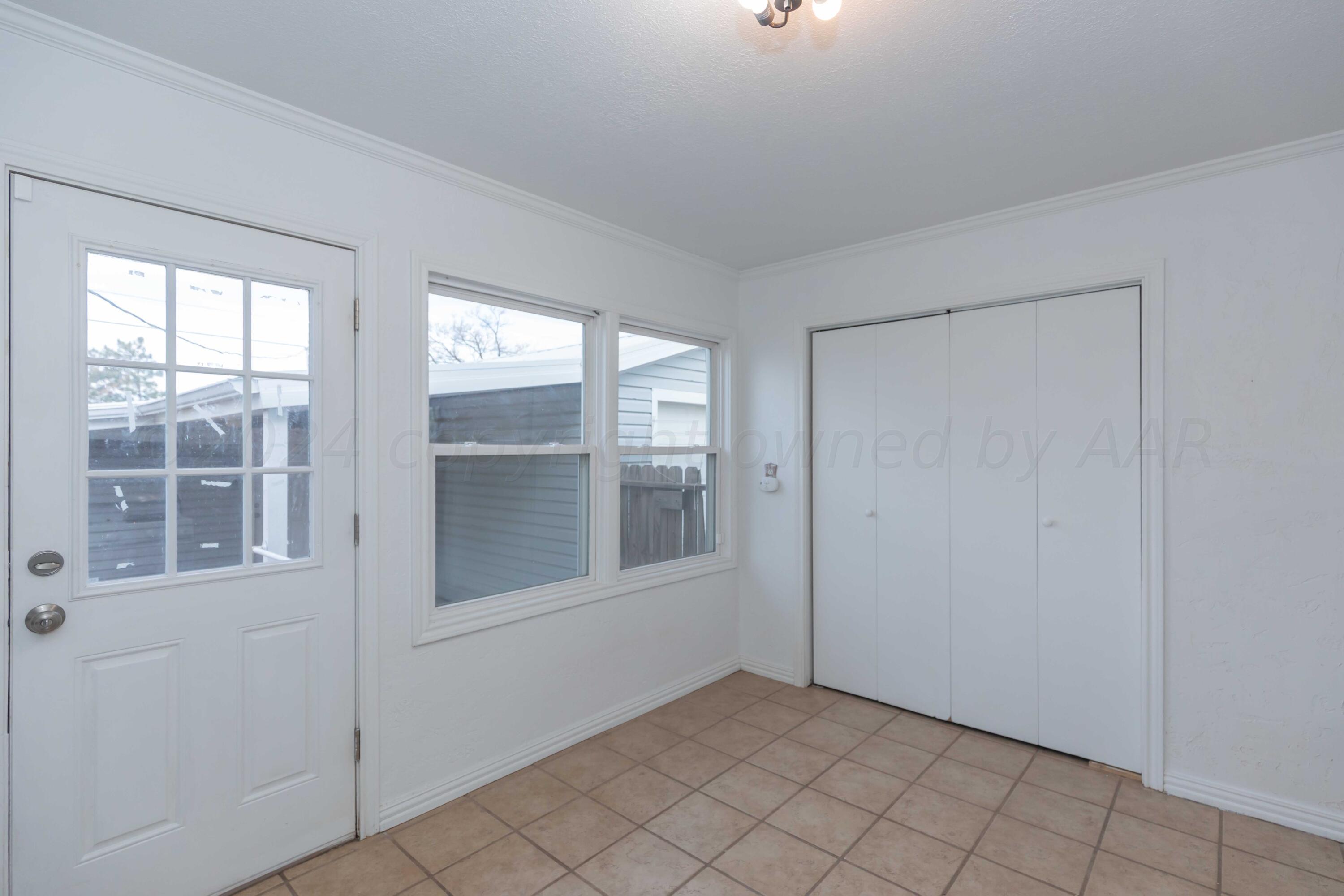 4318 South Monroe Street Amarillo, TX 79110 - Photo 15 of 36 a view of an empty room with window