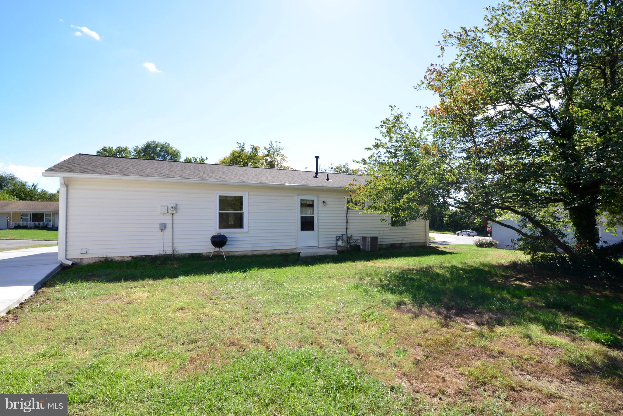 103 North Sycamore Road Sterling, VA 20164 - Photo 20 of 22 Rear of house