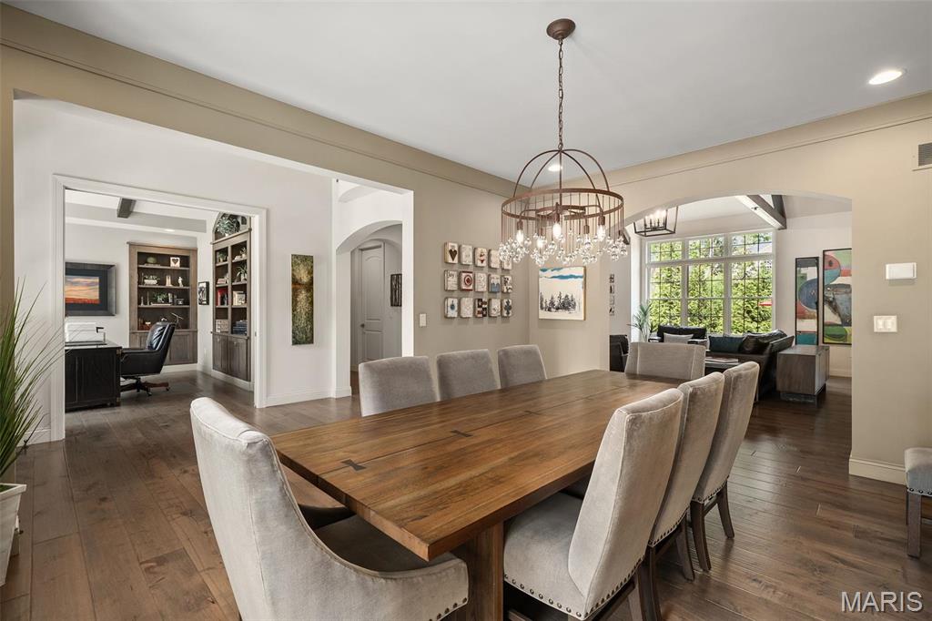 139 Frontenac Forest Street Frontenac, MO 63131 - Photo 13 of 48