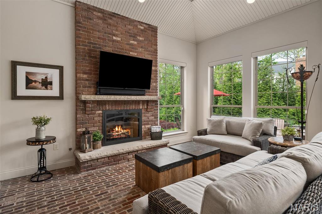 139 Frontenac Forest Street Frontenac, MO 63131 - Photo 29 of 48