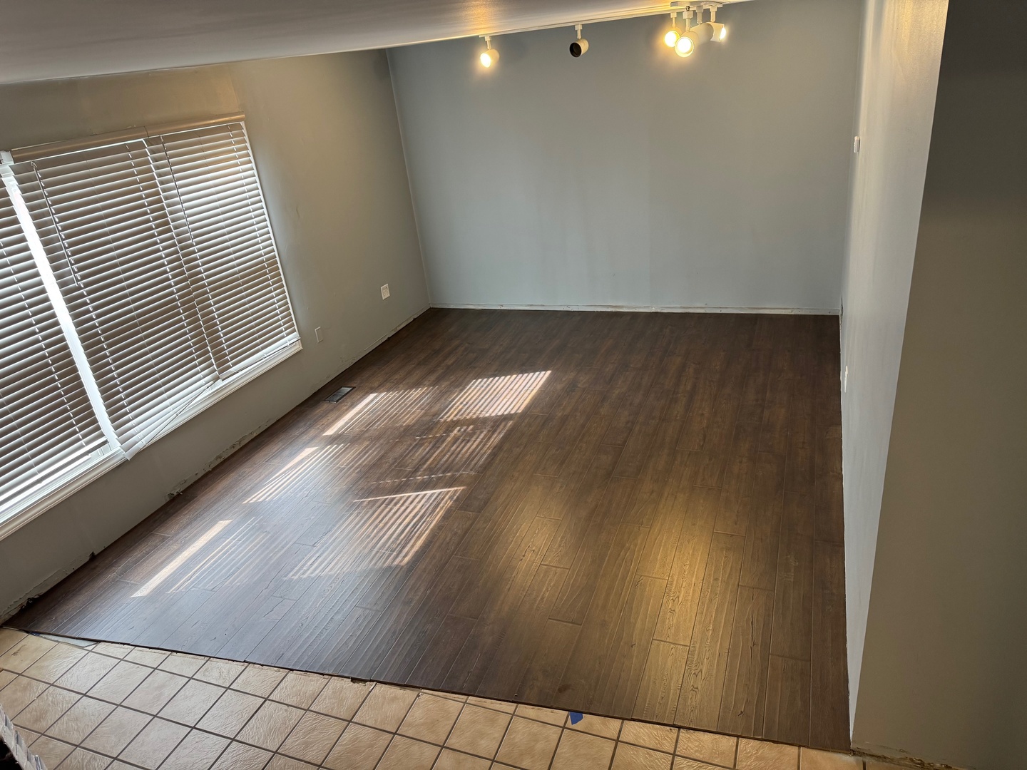 261 Bryant Way Bolingbrook, IL 60440 - Photo 12 of 20