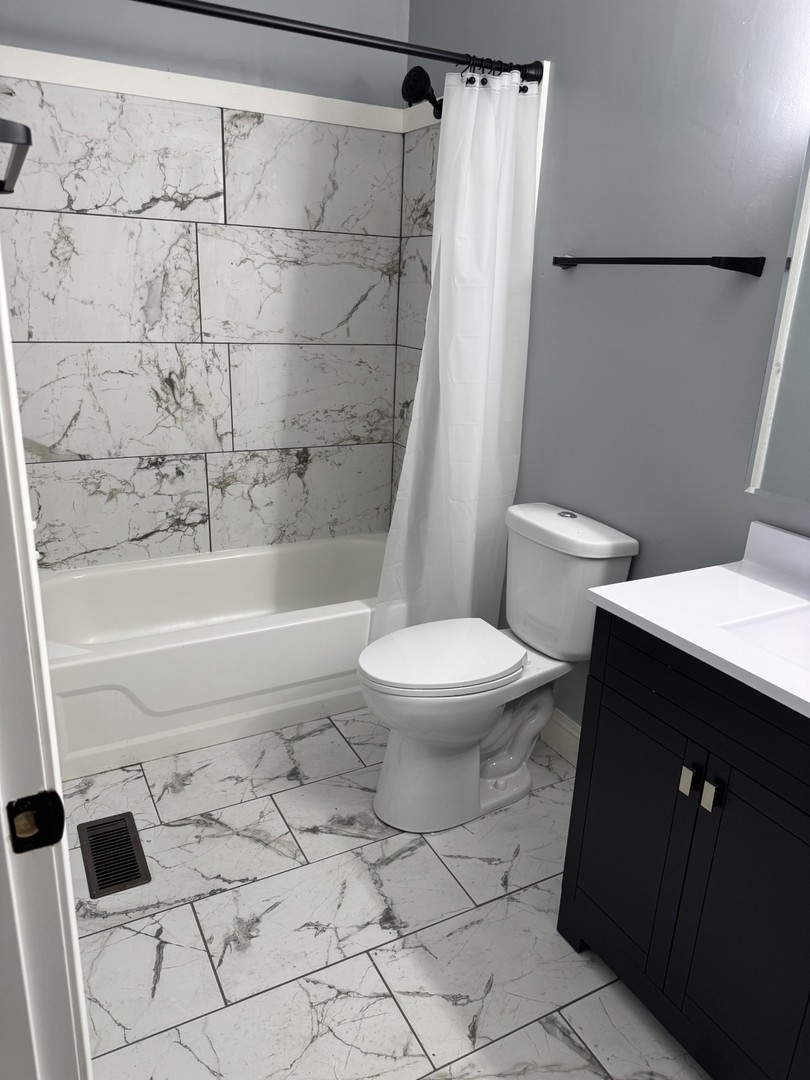 261 Bryant Way Bolingbrook, IL 60440 - Photo 14 of 20