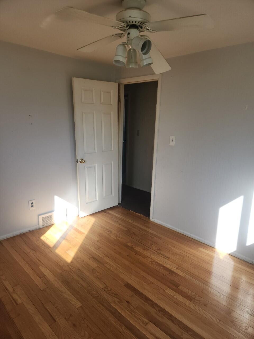 23906 Ada Avenue Warren, MI 48091 - Photo 10 of 12 bedroom 3