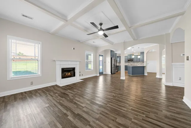 $419,900 | 2048 Bandera Drive, Clarksville, TN 37042