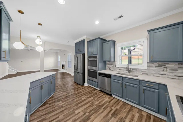 $419,900 | 2048 Bandera Drive, Clarksville, TN 37042