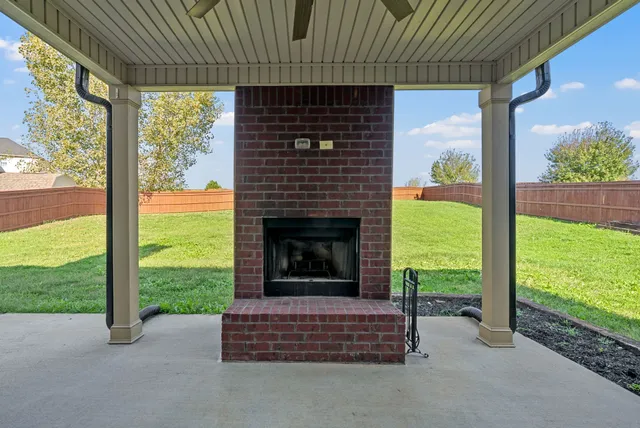 $419,900 | 2048 Bandera Drive, Clarksville, TN 37042