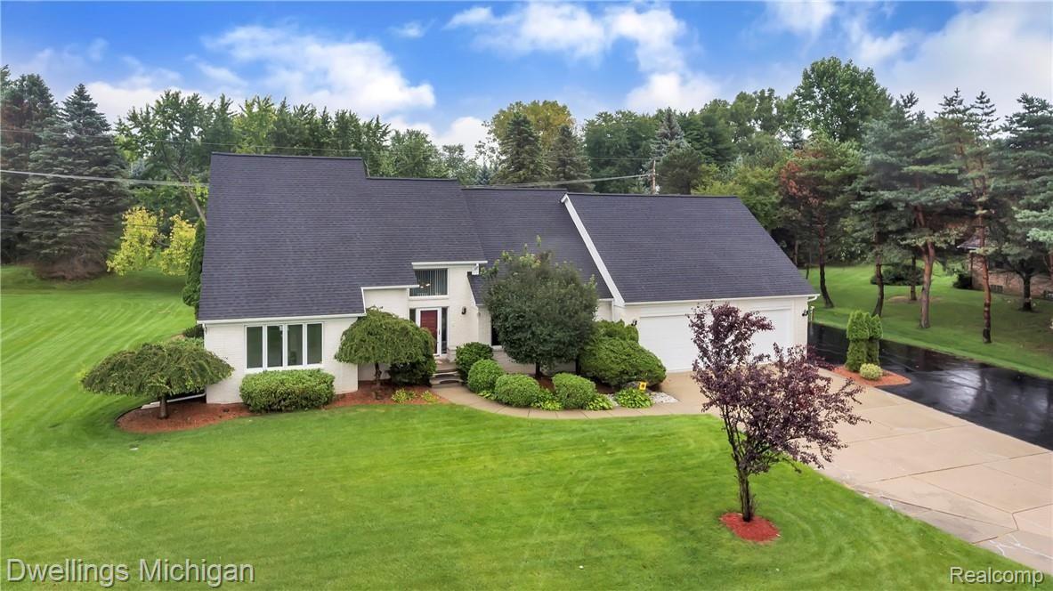 1037 South Adams Road Rochester, MI 48309 - Photo 59 of 67 1037-S-Adams-Rochester-Hills-48309-windowstill-59.jpg