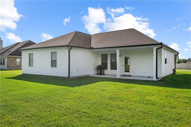$374,999 | 873 Smolkin Lane, Waggaman, LA 70094