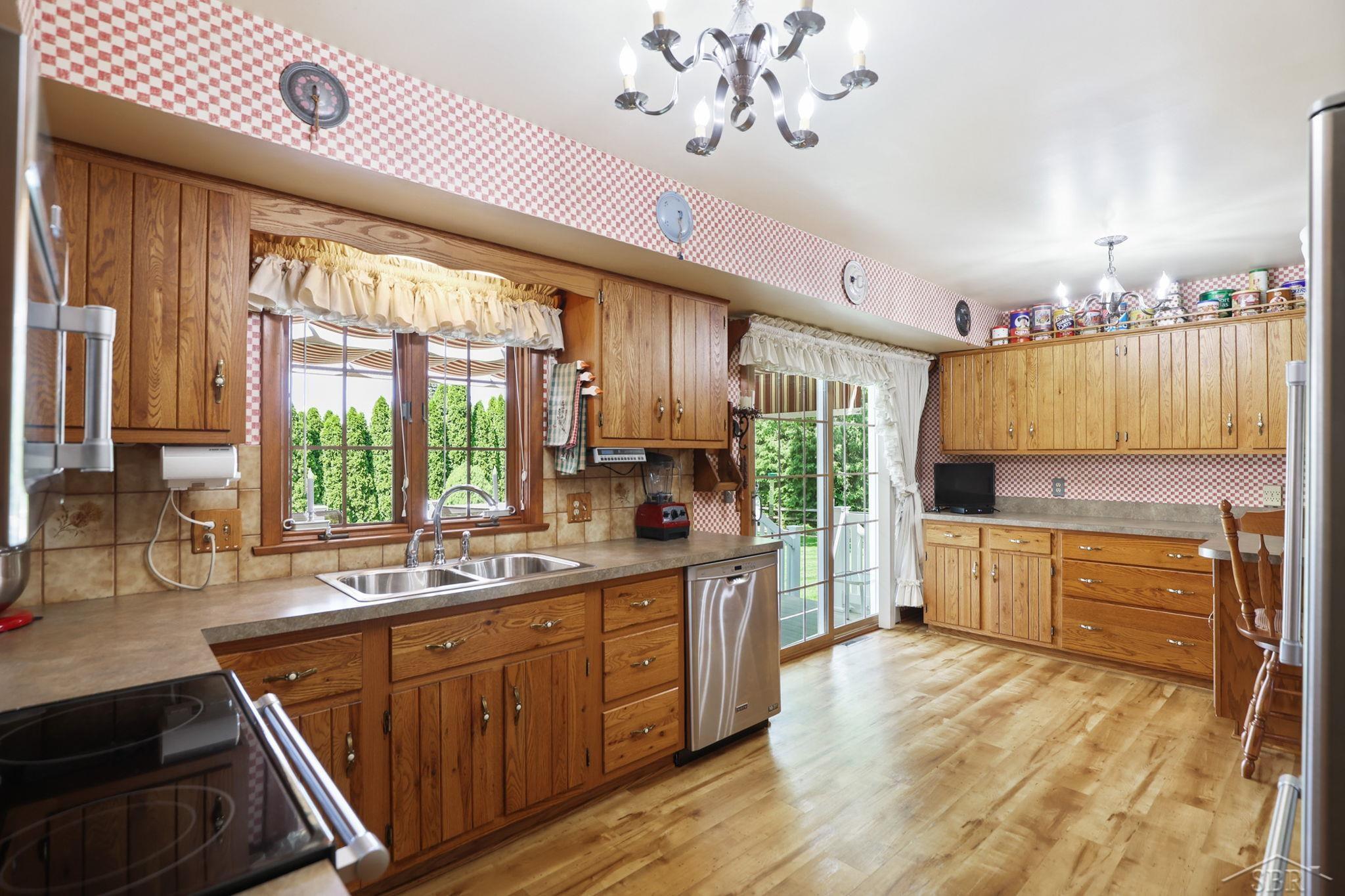 11155 South Evergreen Road Birch Run, MI 48415 - Photo 17 of 56 50114855-16.JPG