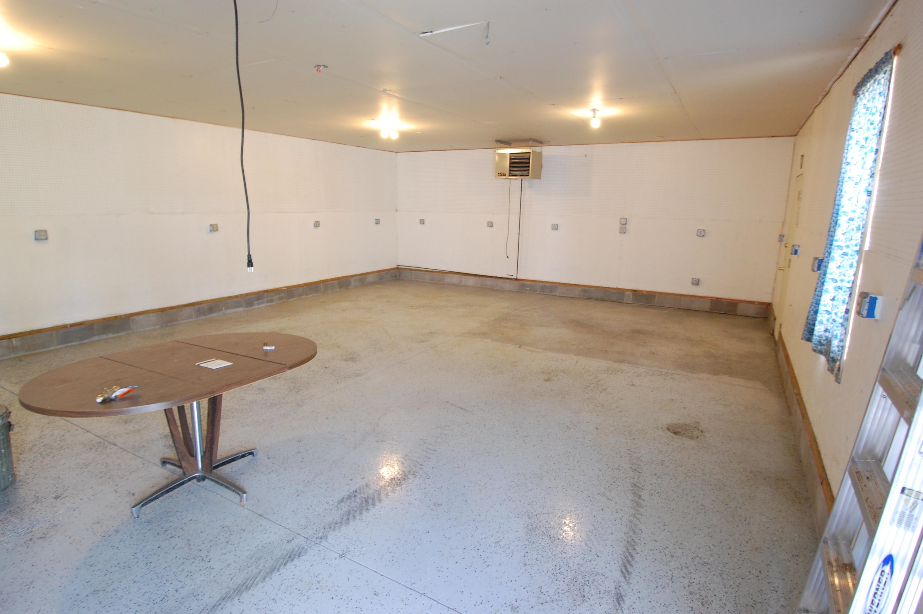 795 Hess Road St. Helen, MI 48656 - Photo 19 of 27 1901663-18.JPG