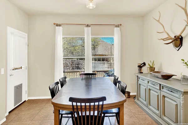 $2,250 | 3113 Mason Creek, Schertz, TX 78108