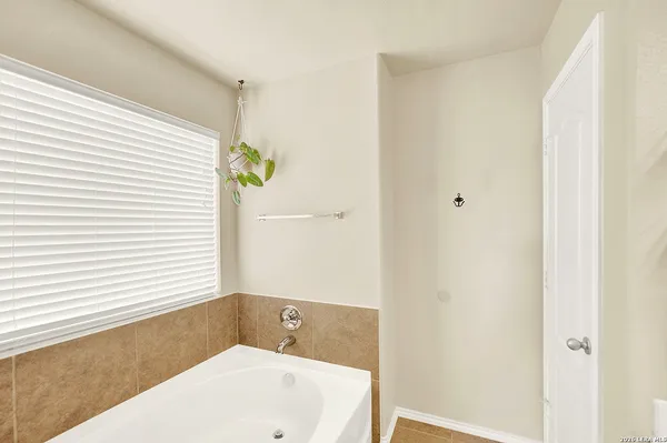 $2,250 | 3113 Mason Creek, Schertz, TX 78108