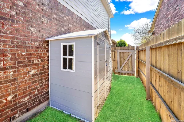 $2,250 | 3113 Mason Creek, Schertz, TX 78108