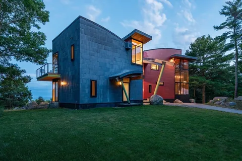 $7,900,000 | 370 Summer Street, Manchester, MA 01944