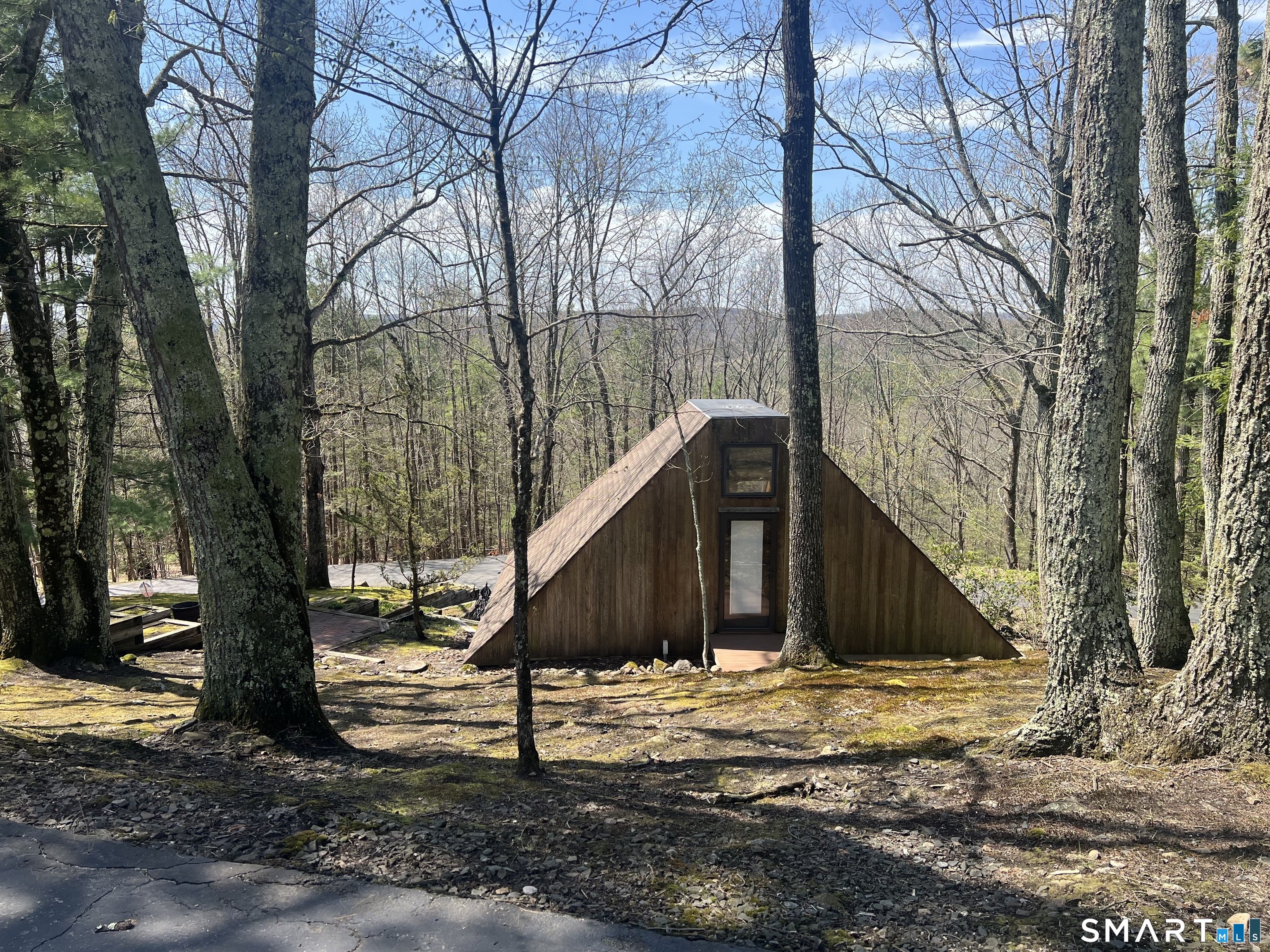 86 Washburn Road Canton, CT 06019 - Photo 4 of 6