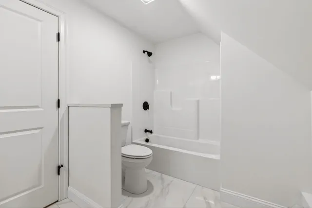 $839,000 | 1595 U S 1 Route, Freeport, ME 04032