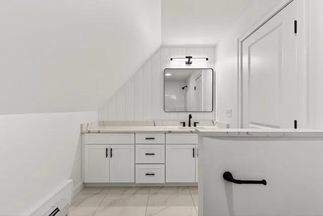 $839,000 | 1595 U S 1 Route, Freeport, ME 04032