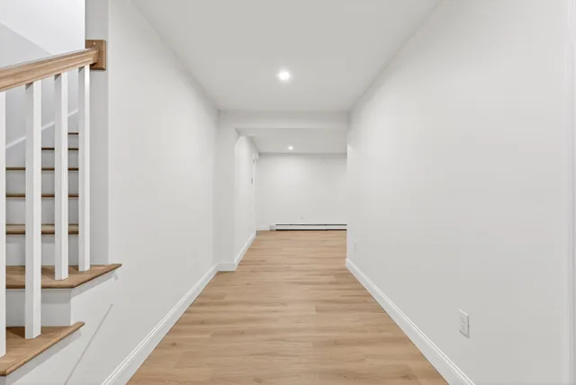 $839,000 | 1595 U S 1 Route, Freeport, ME 04032