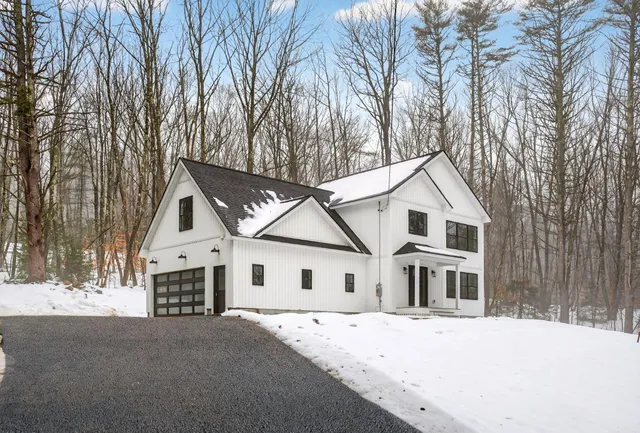 $839,000 | 1595 U S 1 Route, Freeport, ME 04032