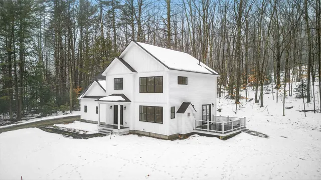 $839,000 | 1595 U S 1 Route, Freeport, ME 04032