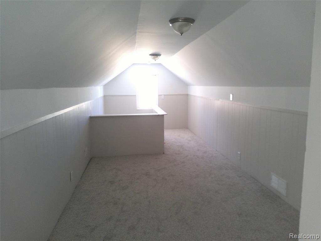 846 West Hemphill Road Flint, MI 48507 - Photo 17 of 20
