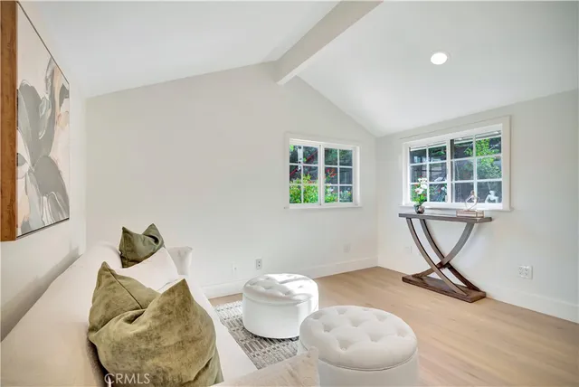 $1,299,900 | 377 Mooncrest Court, Newbury Park, CA 91320