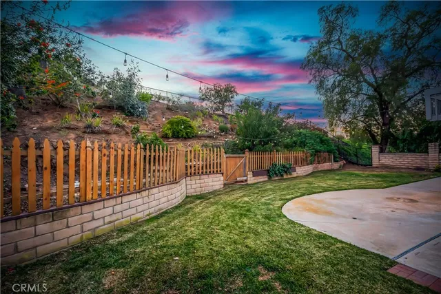 $1,299,900 | 377 Mooncrest Court, Newbury Park, CA 91320