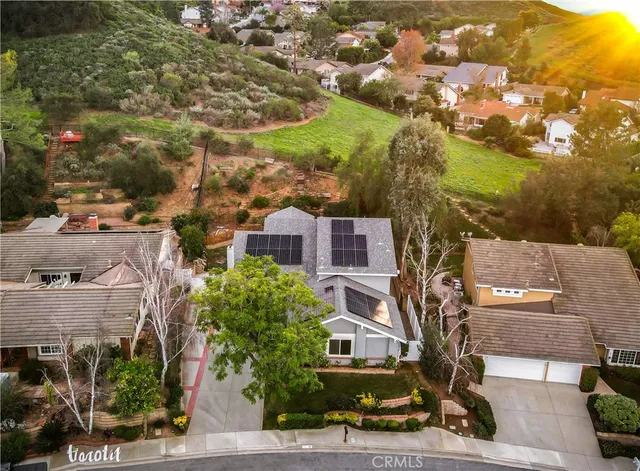 $1,299,900 | 377 Mooncrest Court, Newbury Park, CA 91320