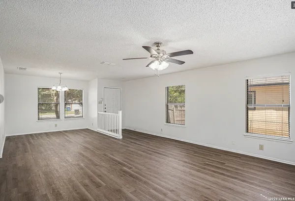 $2,300 | 13038 Woller Valley, San Antonio, TX 78249