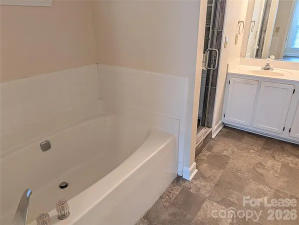 $1,850 | 108 Pier 33 Drive, Unit 416, Mooresville, NC 28117