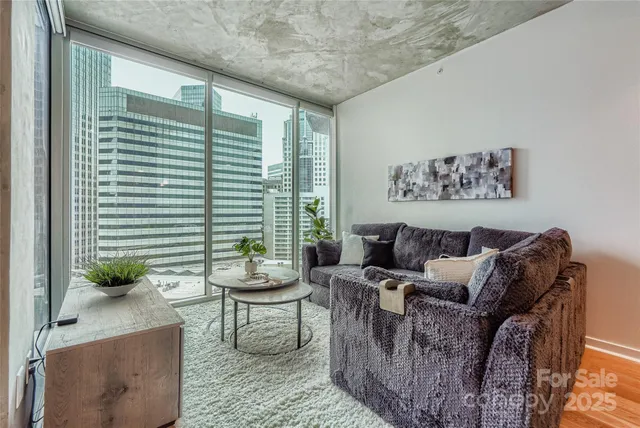 $590,000 | 210 North Church Street, Unit 1507, Charlotte, NC 28202