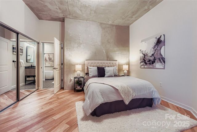 $575,000 | 210 North Church Street, Unit 1507, Charlotte, NC 28202