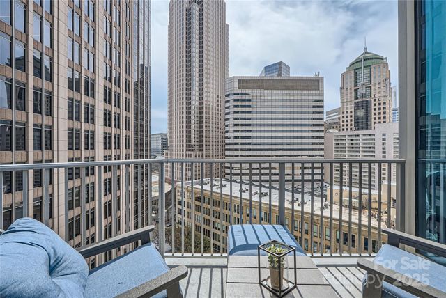 $575,000 | 210 North Church Street, Unit 1507, Charlotte, NC 28202