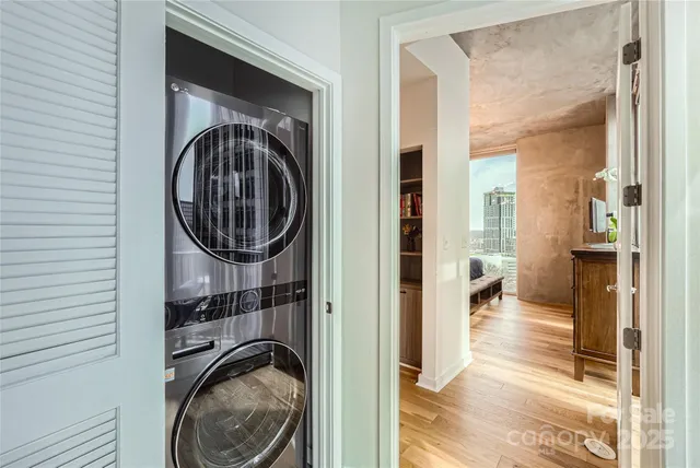 $590,000 | 210 North Church Street, Unit 1507, Charlotte, NC 28202