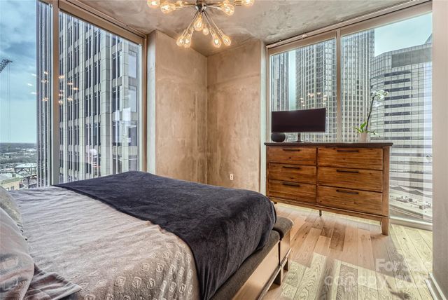 $575,000 | 210 North Church Street, Unit 1507, Charlotte, NC 28202