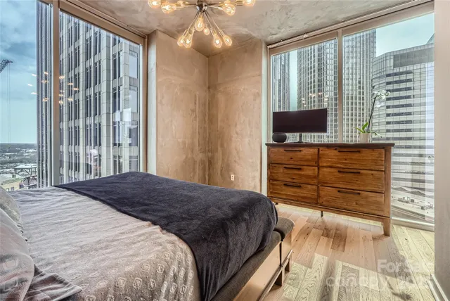 $590,000 | 210 North Church Street, Unit 1507, Charlotte, NC 28202