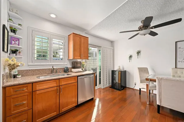 $432,576 | 3594 Pear Blossom Drive, Oceanside, CA 92057