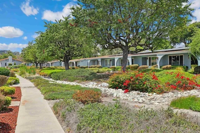 $432,576 | 3594 Pear Blossom Drive, Oceanside, CA 92057