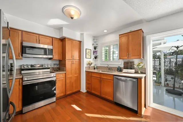 $432,576 | 3594 Pear Blossom Drive, Oceanside, CA 92057