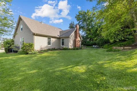 $630,000 | 647 Waterford Ridge Drive, Ballwin, MO 63021