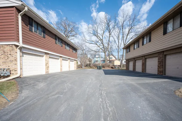 $199,000 | 9508 West Maple Court, Unit 1, West Allis, WI 53214