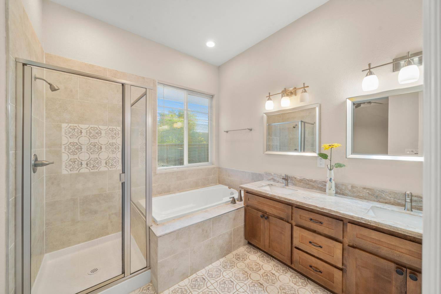 2746 57th Avenue Sacramento, CA 95822 - Photo 32 of 43 Gallery Image 32