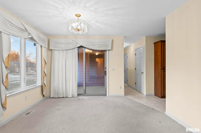 $170,000 | 2151 South Imboden Place, Decatur, IL 62521