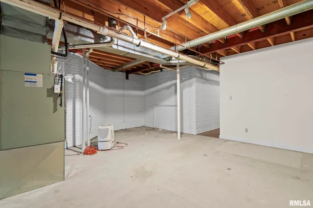 $170,000 | 2151 South Imboden Place, Decatur, IL 62521