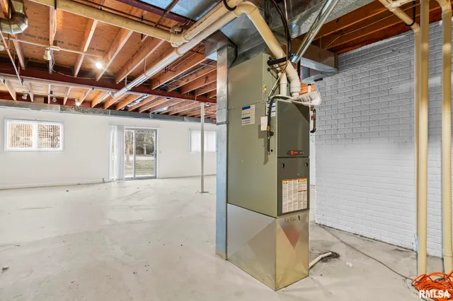 $170,000 | 2151 South Imboden Place, Decatur, IL 62521