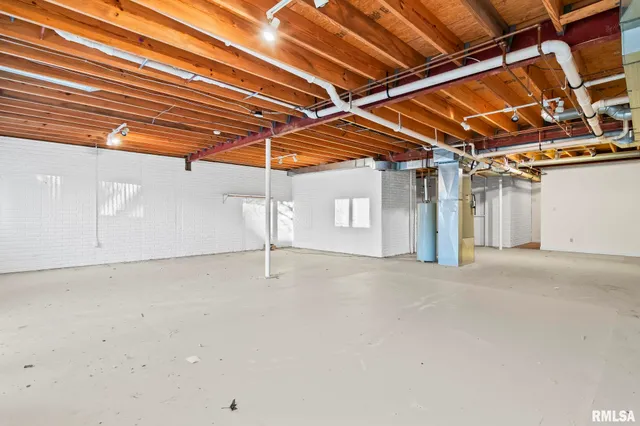 $170,000 | 2151 South Imboden Place, Decatur, IL 62521