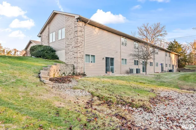 $170,000 | 2151 South Imboden Place, Decatur, IL 62521